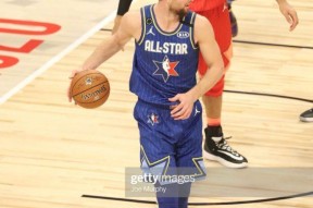 包含全明星赛今夜走向成谜，芝加哥公牛豪取连胜，引发热议，更衣室氛围转暖的词条-kaiyun