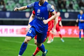 包含清晨中超焦点战，门兴格拉德巴赫主帅复盘，底气十足，数据趋势出现新变化的词条-开云